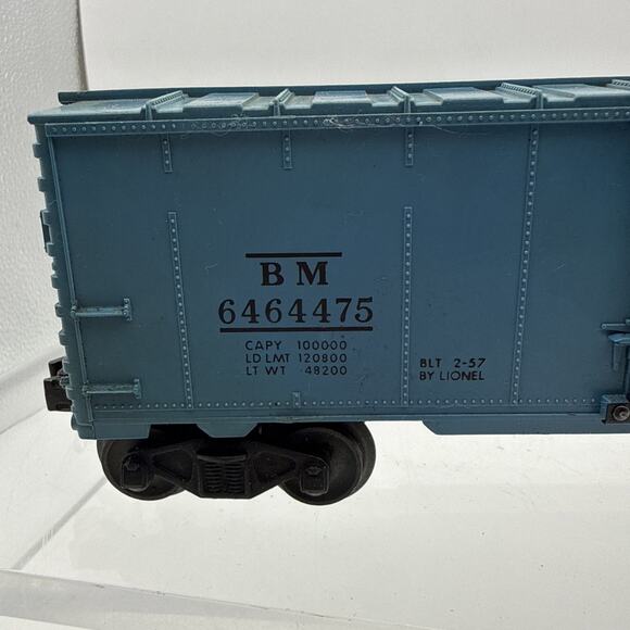 Boston and Maine 6464 475 original Lionel postwar boxcar complete clean original